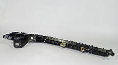 Кріплення заднього бампера ліве Nissan Leaf ZE0 / AZE0 (10-17) 85227-3NA0A / 85227-3NF0A