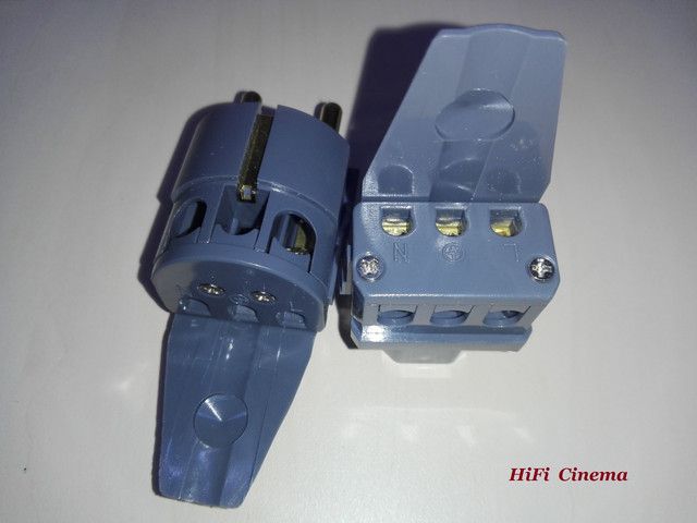 Supra LoRad Schuko IEC (3)