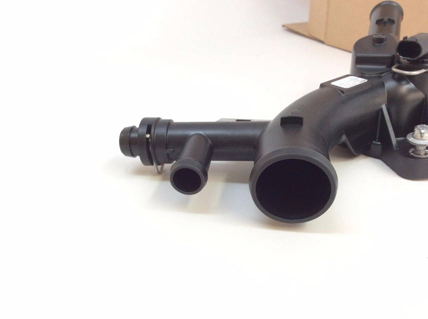 Трубка (розподільник) випускного каналу охолодження двигуна GM