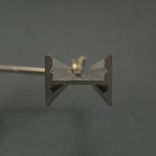 LED профіль з прихованим кріпленням 12 мм Фото LED профіль з прихованим кріпленням 12 мм Фото