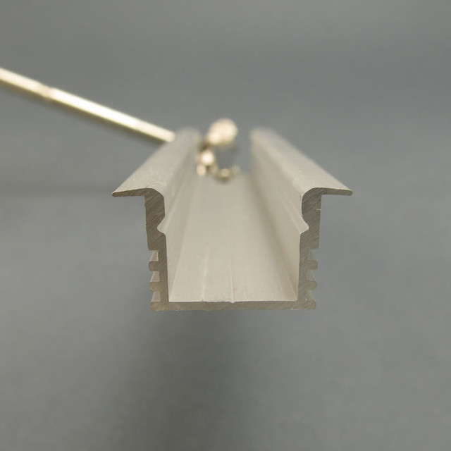 Профіль для світлодіодної стрічки вбудовуваний 12 мм Фото Профіль для світлодіодної стрічки вбудовуваний 12 мм Фото