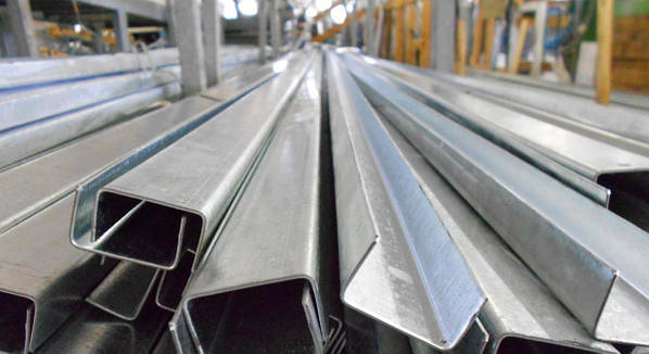 Гнутый стальной швеллер для вагонов и кузовов