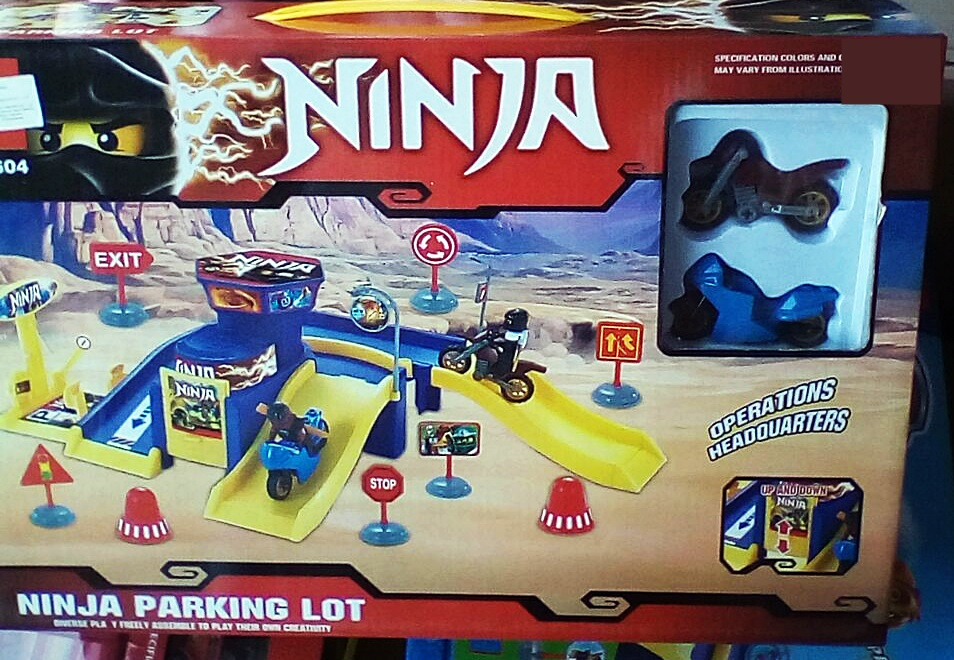 Ninja Ігровий набір Парківка + 2 мотоцикли