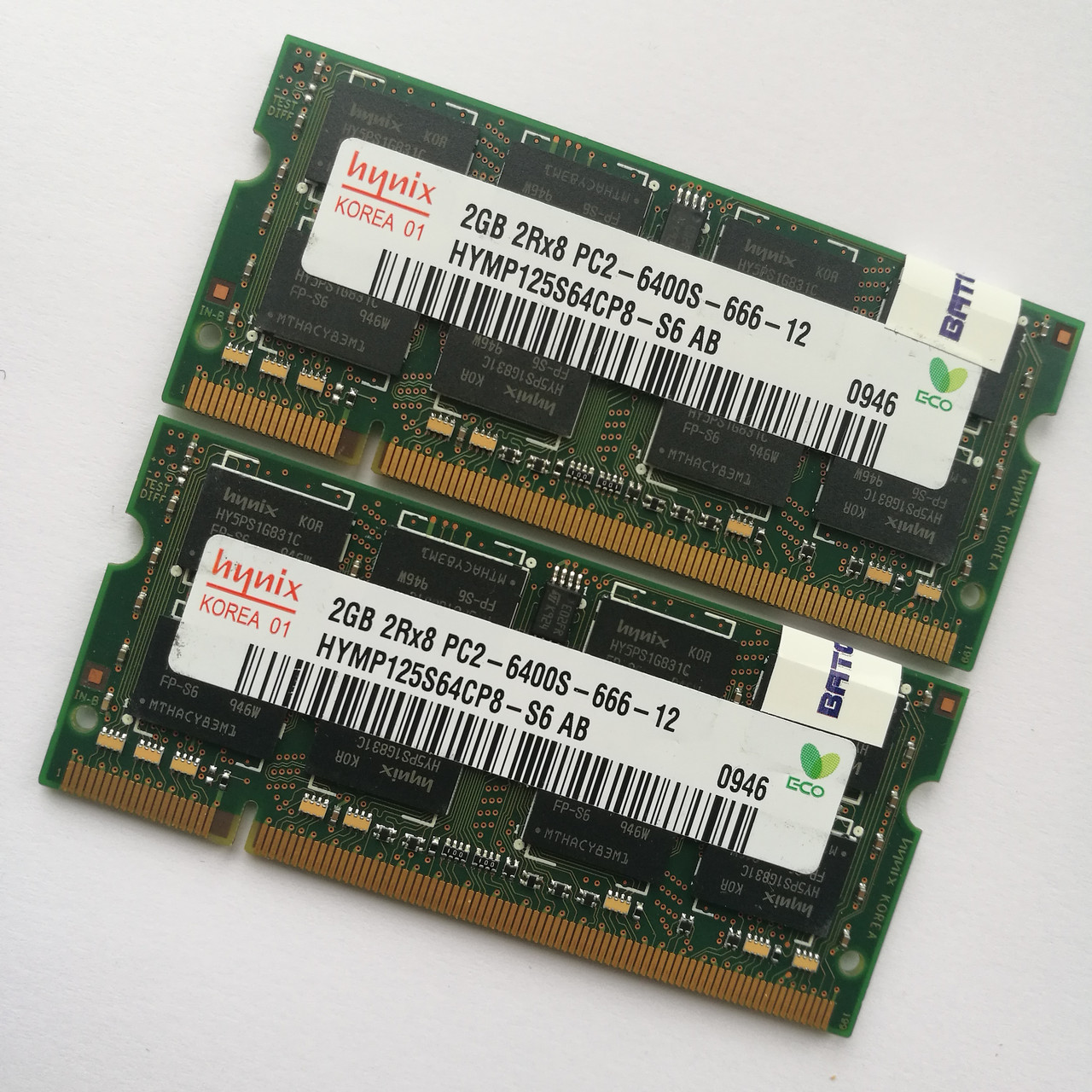 Пара оперативної пам'яті Hynix SODIMM DDR2 4Gb (2Gb+2Gb) 800MHz 6400S CL6 (HYMP125S64CP8-S6 AB) Б/В