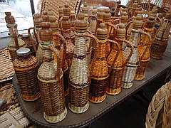 Пляшки відплетені лозою – 1 л