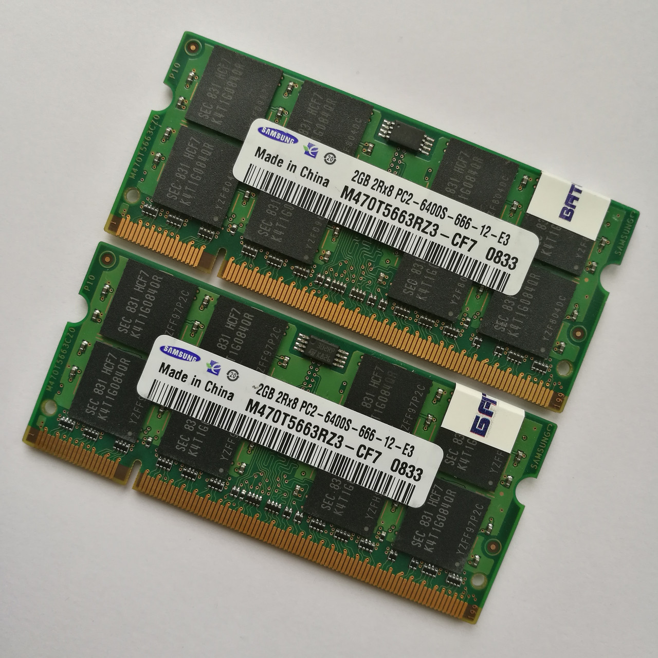 Пара оперативної пам'яті для ноутбука Samsung SODIMM DDR2 4Gb (2Gb+2Gb) 800MHz 6400s CL6 (M470T5663RZ3-CF7) Б/В