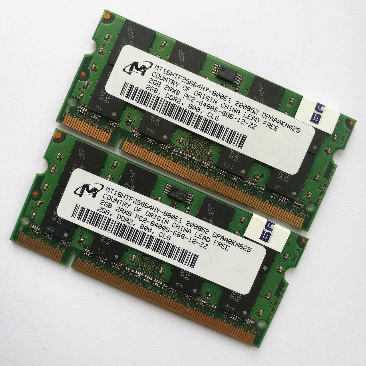 Комплект оперативної пам'яті Micron SODIMM DDR2 4Gb (2Gb+2Gb) 800MHz 6400s CL6 (MT16HTF25664HY-800E1) Б/В