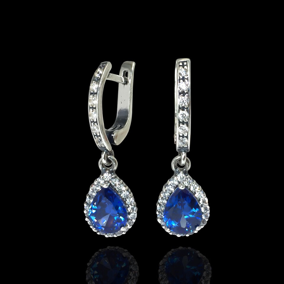 Срібні сережки-підвіски фианитом Краплі, 54 камінця