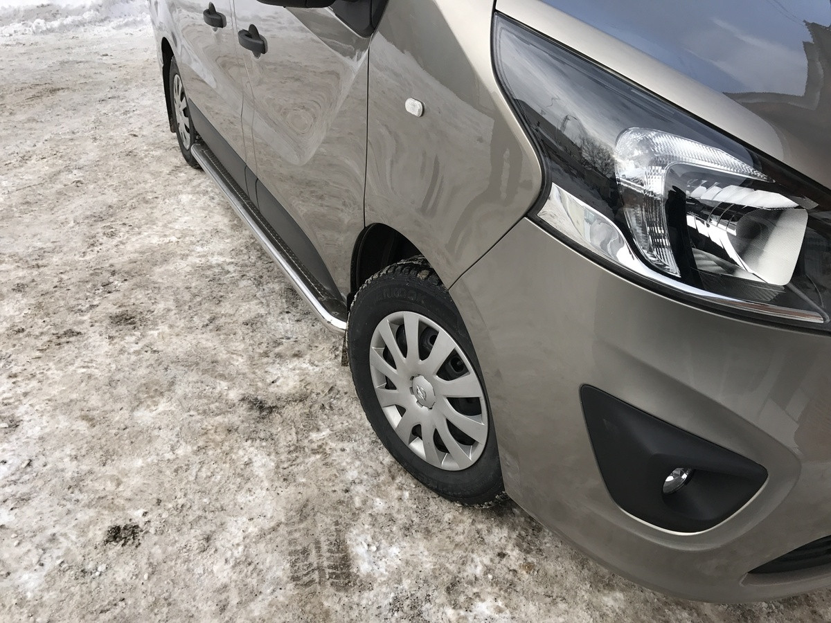 Бічні майданчики Premium (2 шт., нерж) - Renault Trafic 2015+ рр.