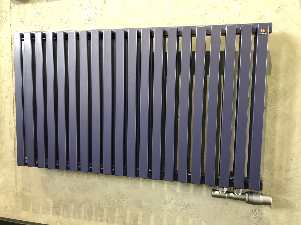 TERMA Дизайн радіатор Nemo 530*915 Blueberry