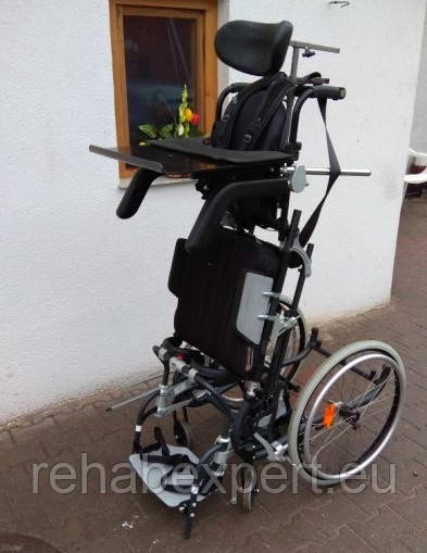 Б/У коляска Електрична вертикалізатор Permobil - Lifestand LSE Electric Standing Wheelchair 42cm, фото 1