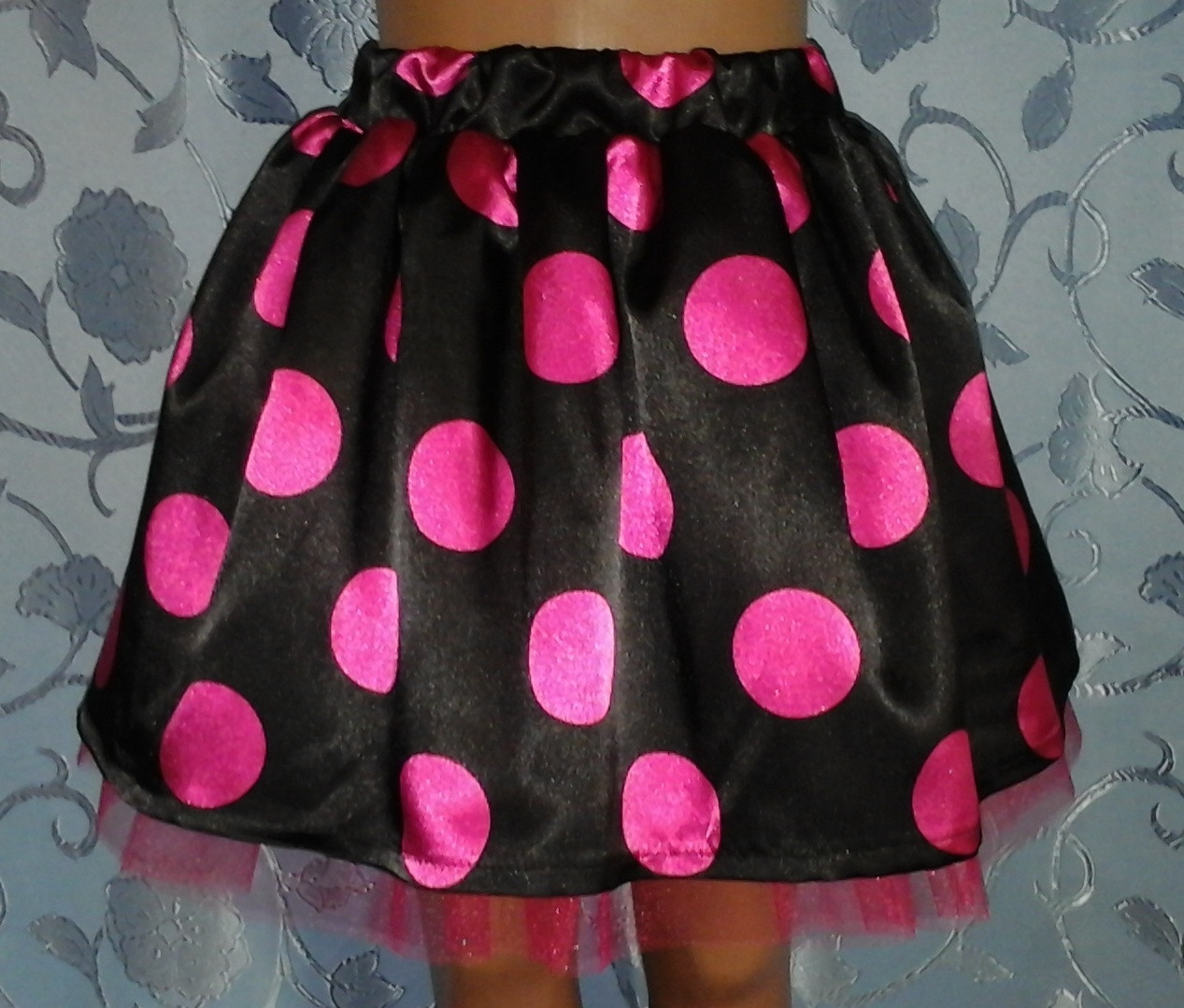 Дитяча пишна спідничка на резинці, чорна в малиновий горошок, розмір 104