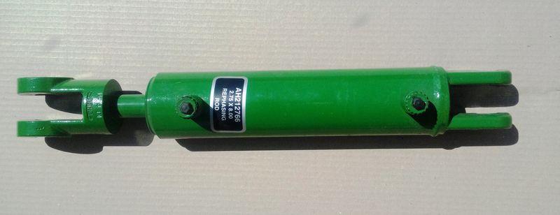 Ремонт гідроциліндра John Deere(Джон Дір) AH212766 трактор 6095\6110\6135