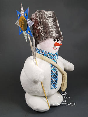 М'яка новорічна іграшка Сніговик-Колядник 26 см, фото 2