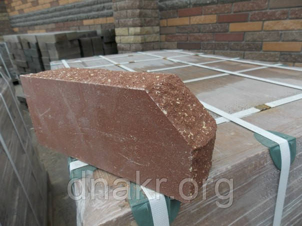 Цегла облицювальна гранітний-тичкова зі скошеним гранітним кутом 230х100х65