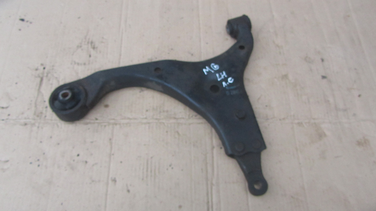 Важіль передній лівий нижній Kia Magentis 545002G101, фото 1