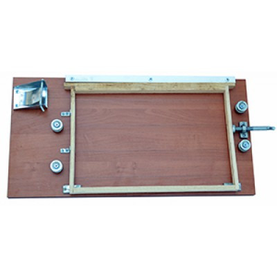 Пристосування для оснащення бджолиних рамок дротом