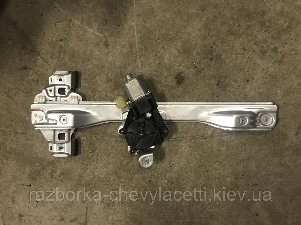 Склопідіймач RR Chevrolet Cruze 96964422