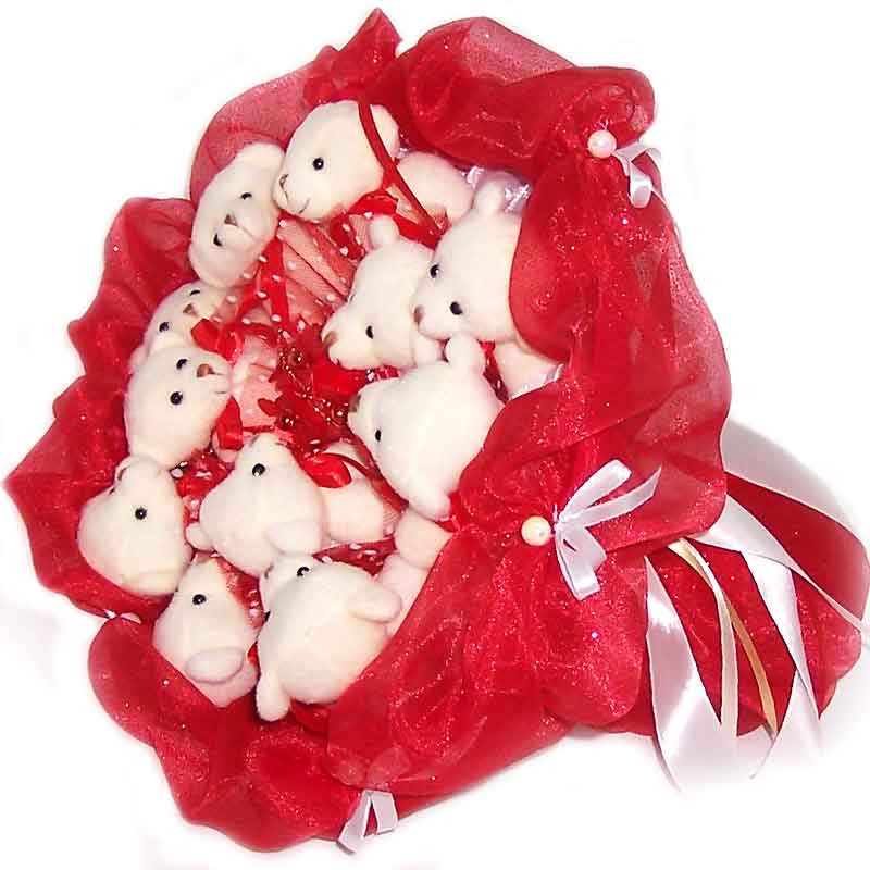 Букет із м'яких іграшок Ведмедики 11 білі в червоному