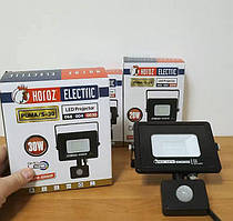 Світлодіодний прожектор із датчиком руху 30 W PUMA S-30