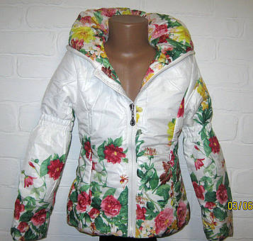 Куртка для дівчинки "Квіти" весна осінь 122-128
