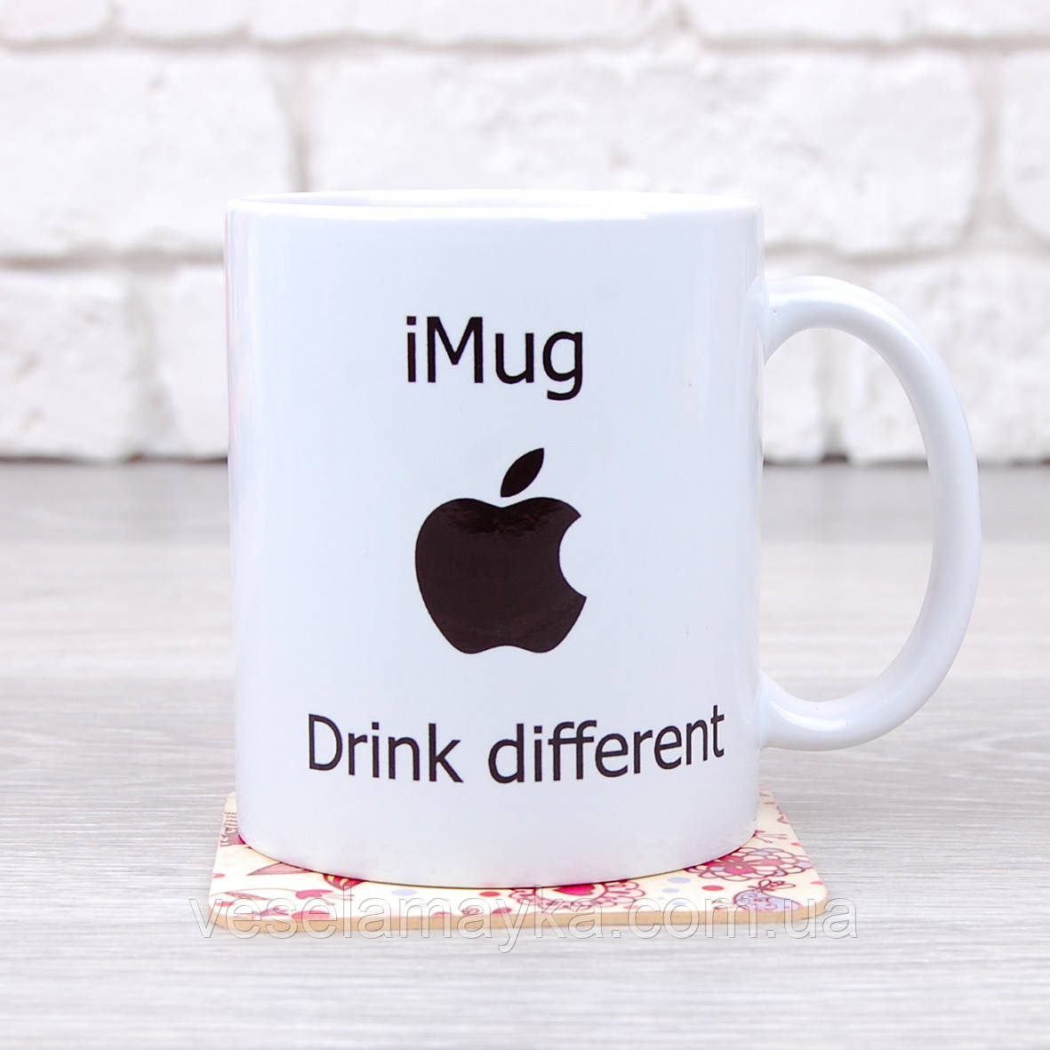 Біла чашка Apple 2 (IMug)