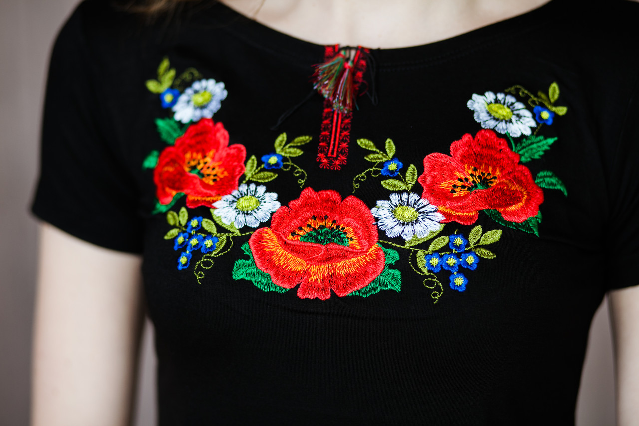 Вышитая женская футболка с коротким рукавом в этно стиле «Украинские краски» - фото 3 - id-p33458295