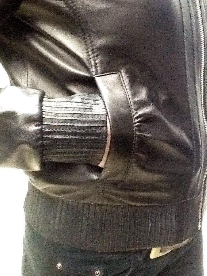 Куртка кожаная натуральная женская черная под резинку на молнии с воротником стойка - фото 8 - id-p76741239