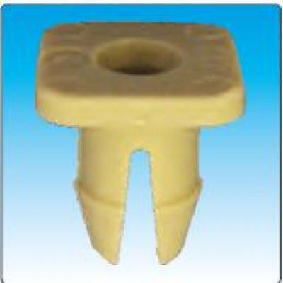 Кліпса кріплення фар на Аудіо