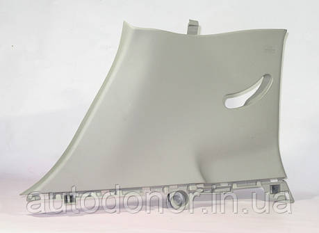 Накладка задньої стійки ліва сіра K - GRAY Nissan Leaf ZE0 (10-12) 76935-3NA0A, фото 1