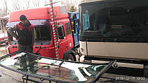 Производство и замена лобового стекла триплекс на грузовике MAN Comandor f 2000 в Никополе (Украина). 5