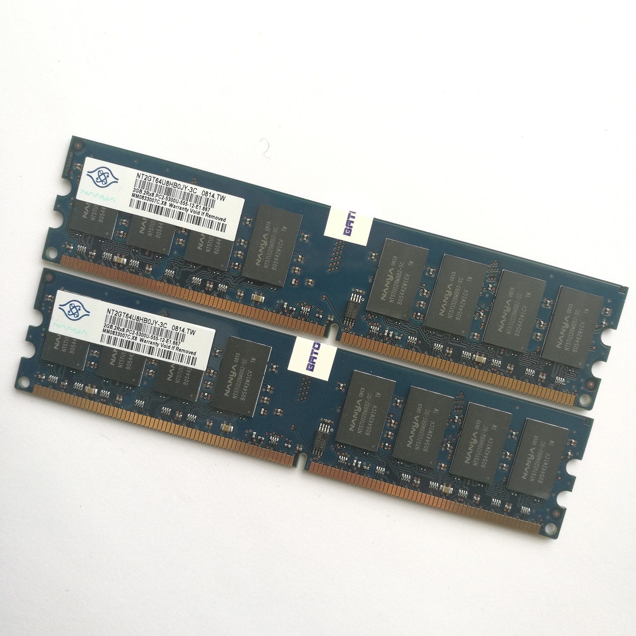 Оперативна пам'ять Nanya DDR2 4Gb (2Gb+2Gb) 667MHz PC2 5300U CL5 (NT2GT64U8HB0JY-3C) Б/В
