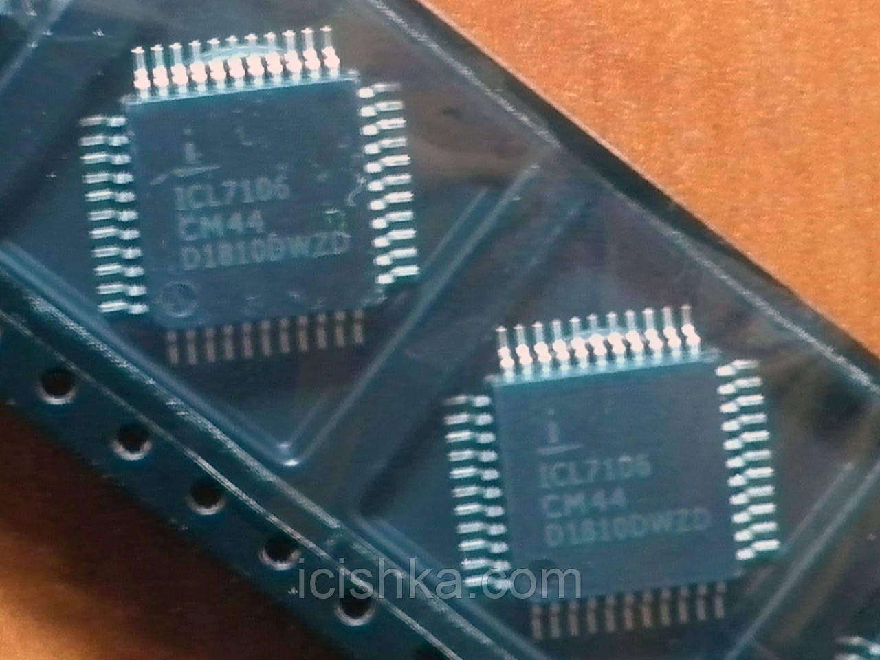 ICL7106CM44/ICL7106 MQFP44 — АЦП+контролер ЖКІ (для ремонту мультиметра), фото 1