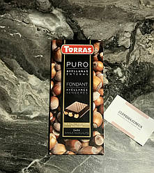 Чорний шоколад Torras з цілим лісовим горіхом, не містить глютену 200 гм