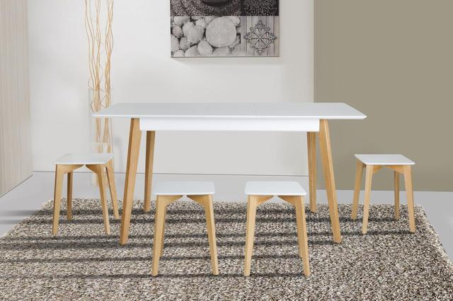 Стіл і стільці в стилі Лофт в інтер'єрі