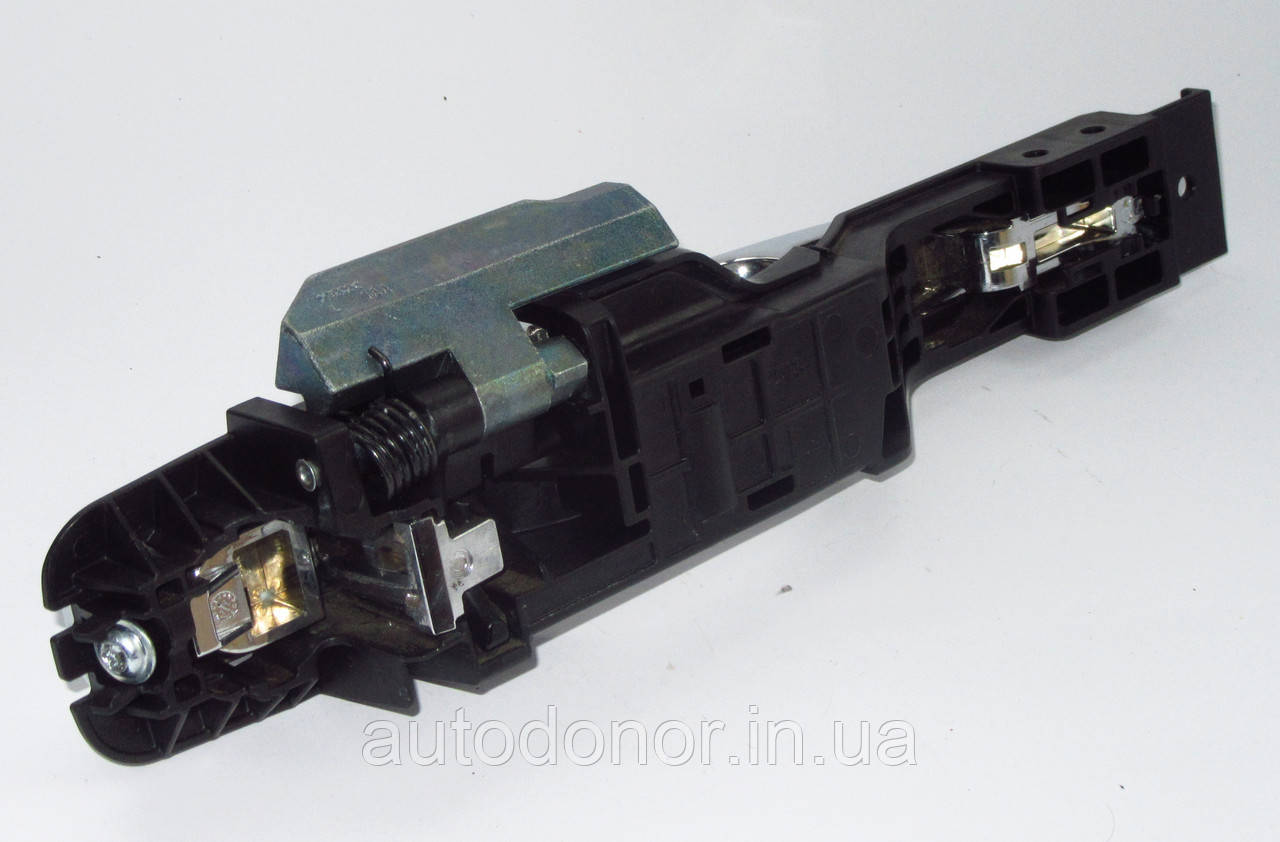 Механізм ручки дверей в зборі задній лівий Nissan Leaf ZE0 (10-12) 80611-3NA0A