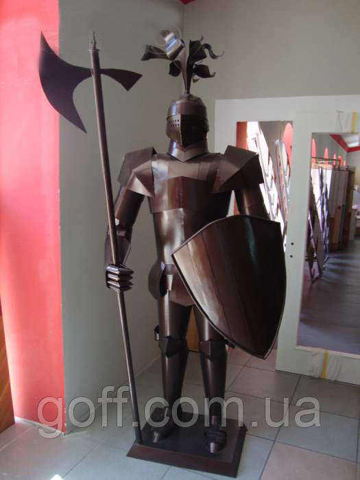 Рыцарь из металла крашенный - фото 1 - id-p77126712