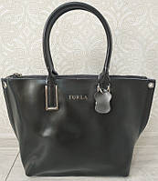 Кожаная женская черная сумка FURLA модель 2019