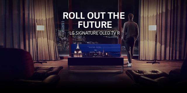 LG SIGNATURE OLED TV R – Lifestyle with Rollable OLED TV
