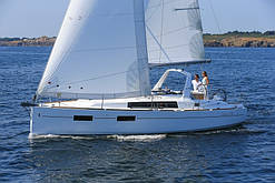 Парусная яхта Oceanis 35