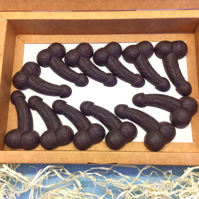 Подарочный Набор Шоколадных Членов БЕЗ сахара ( 12 штук в коробке ) Шоколадный член , пенис