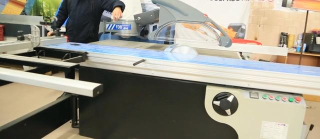 Форматно-раскроечный станок FDB Maschinen FR 45 ZS