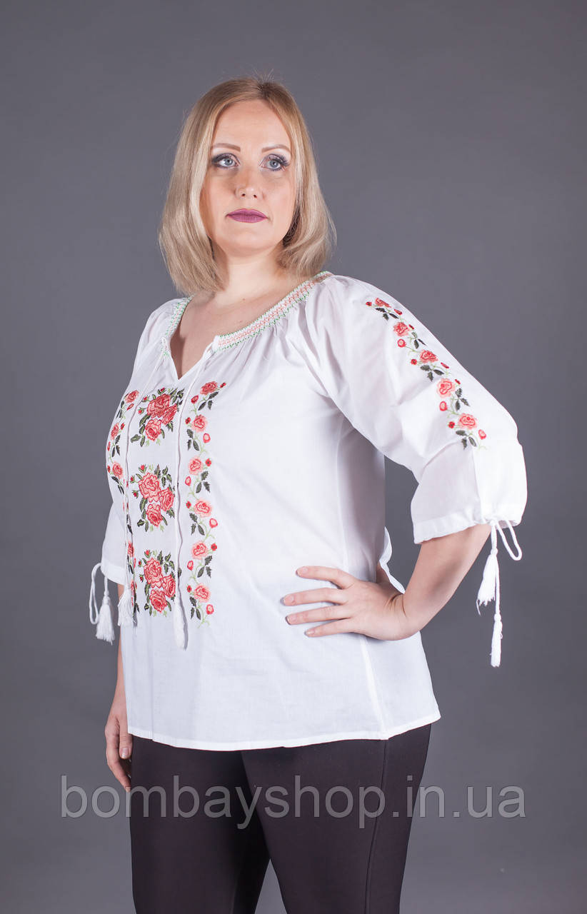 Жіноча літня біла етнічна блуза з квітковою вишивкою №973-8