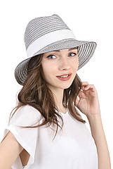 Жіночий капелюх федора чорно-білий