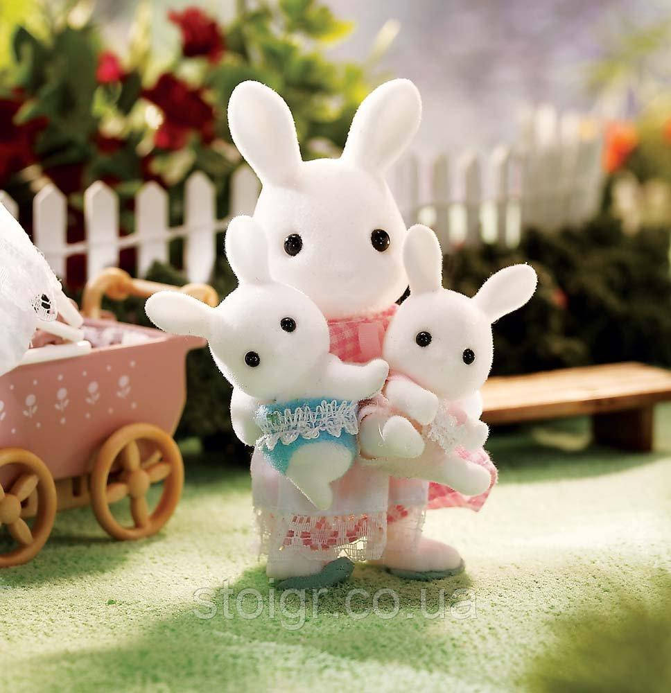 Sylvanian Families Calico Critters Connor Kerris Carriage Ride