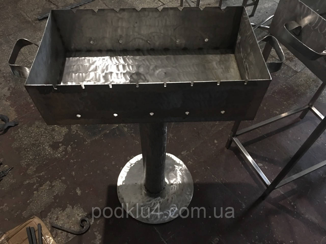 Мангал із неіржавкої сталі
