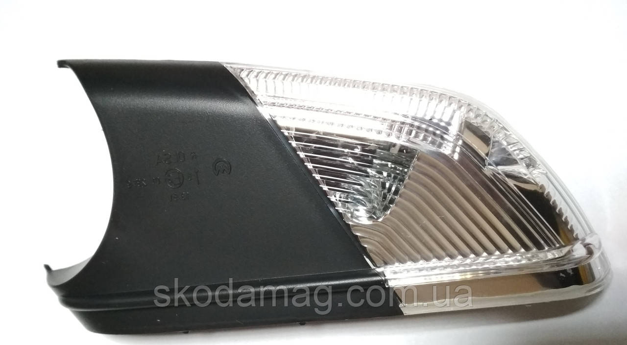 Левый сигнал поворота (повторитель) в зеркале Шкода Октавия А5 до 2008 ...