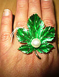 Яскрава брошка кленовий листочок від студії LadyStyle.Biz, фото 2
