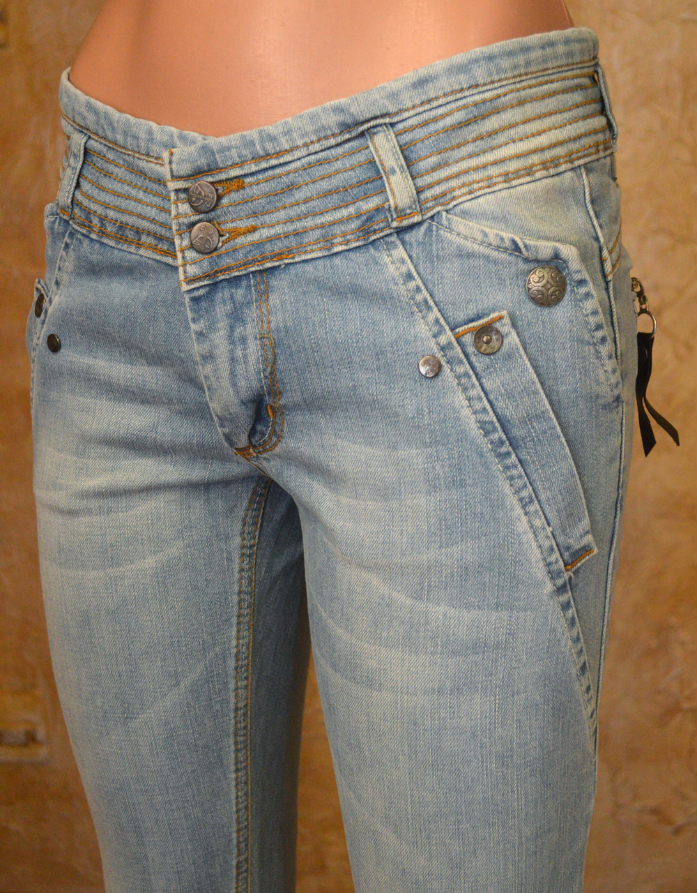 Жіночі джинси DESPERADO (довжина 3/4) 324
