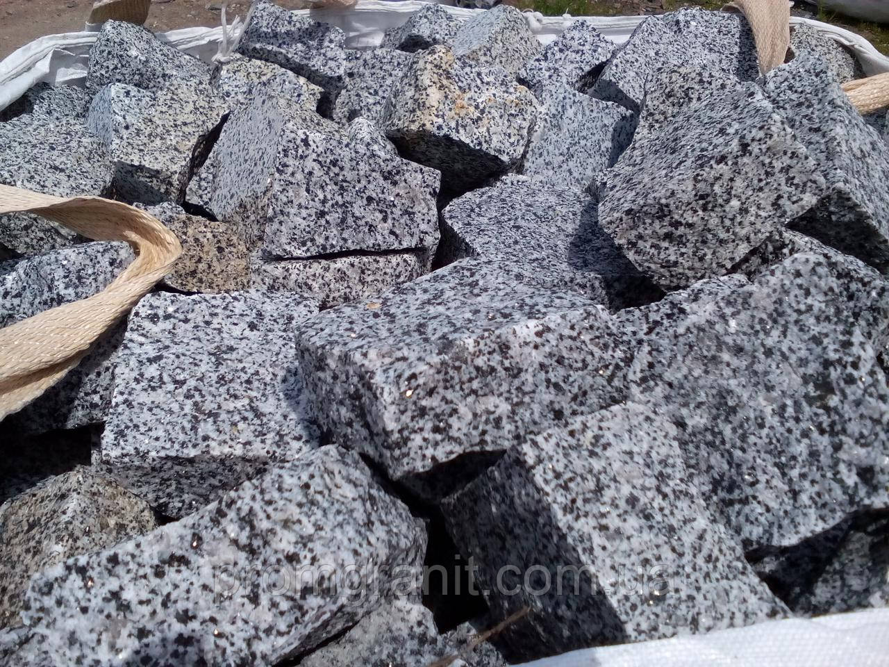 Бруківка гранітна пиляно-колота 13*13, фото 1